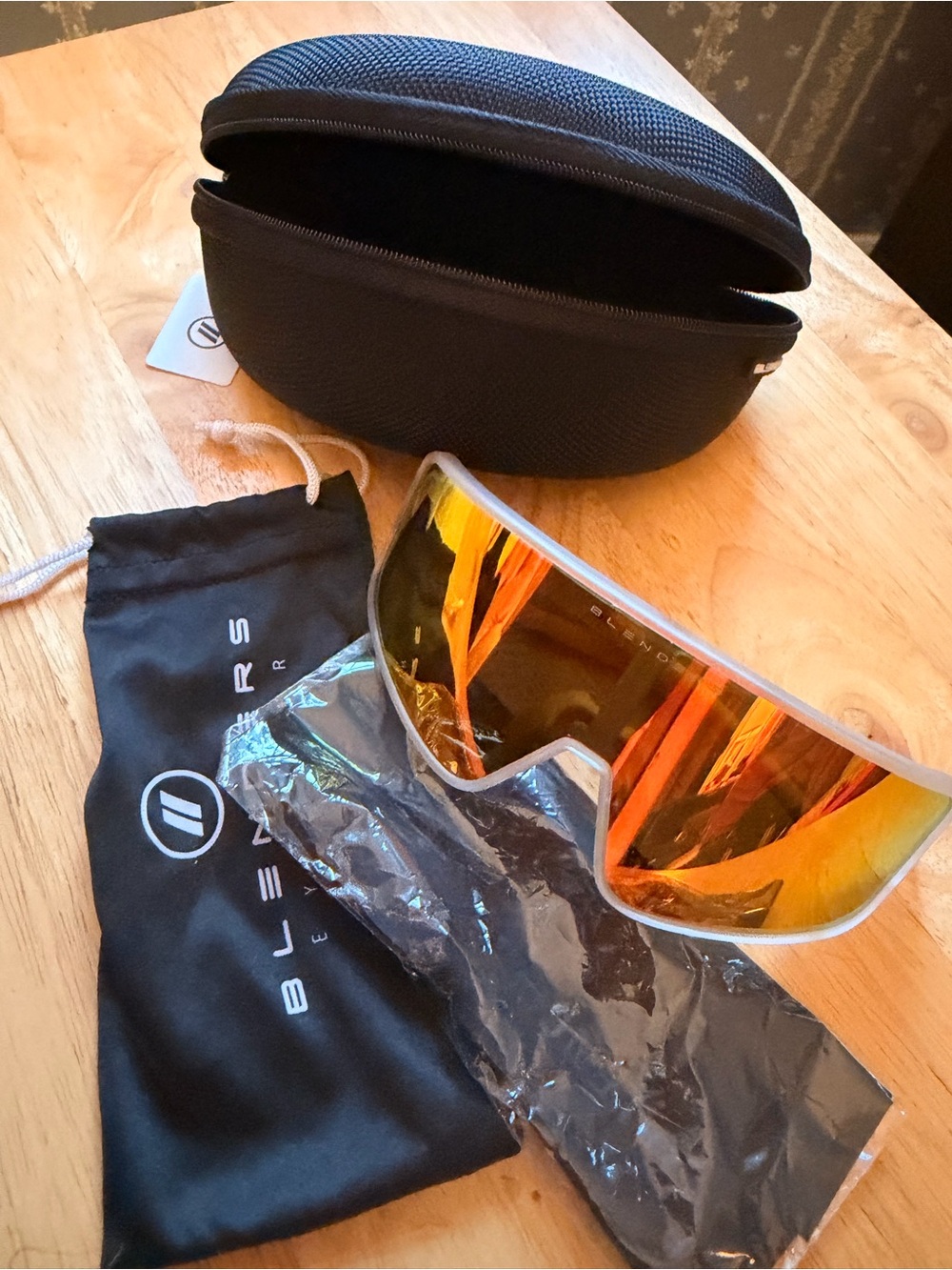 Blenders Orange Saturn sunglasses Mirror Lens with Case - Orange NWT
